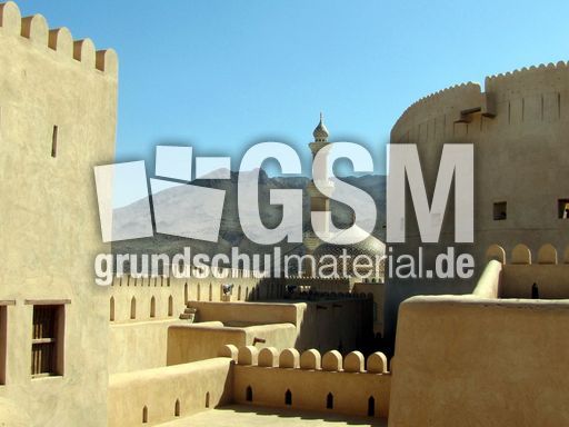 146 Nizwa Fort, Landschaft, Moschee.JPG